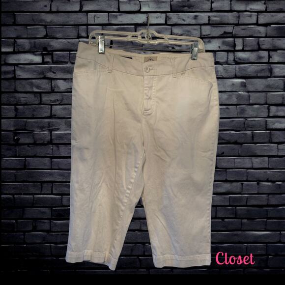 St Johns Bay Crop Pants Women's Size 12p White - Picture 1 of 6